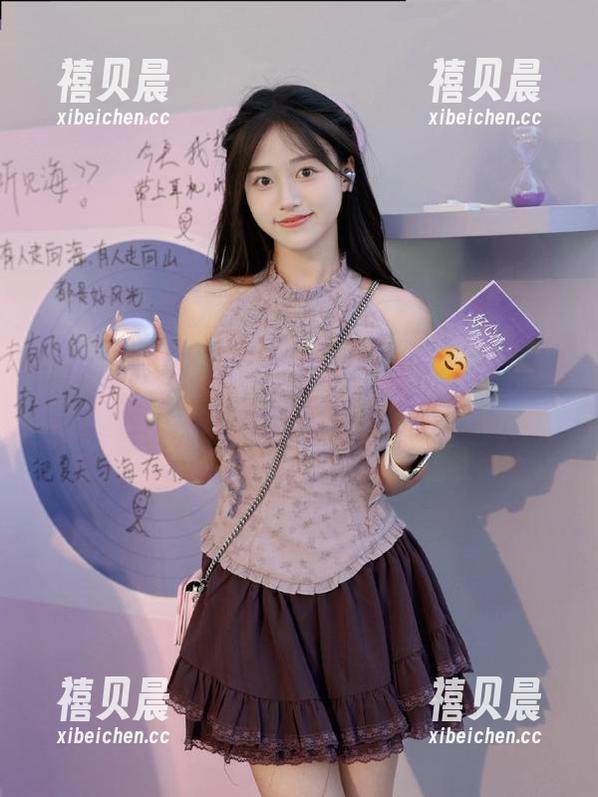 58黑料 又被58黑料app的瓜吸引,两眼放光不忍错过小细节