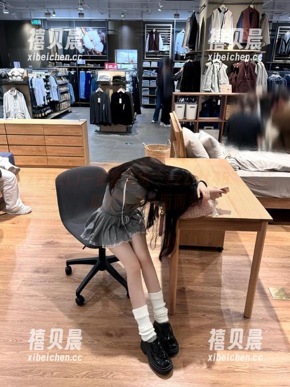 一步步靠近“zzzttt48”入口，瓜的气息扑面而来！