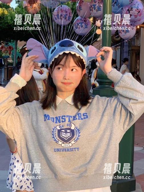 每次踏入“吃瓜大本营”入口，都像是在做一场关于未知的奇妙冒险，真是被逗乐了呢。