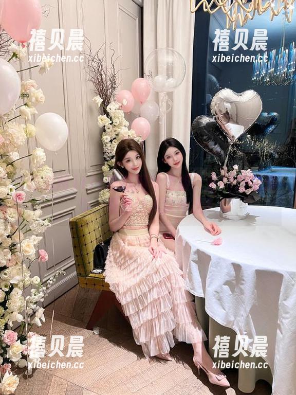 吃瓜网 17c吃瓜网苹果版:官网这波操作,果然让人认不出!