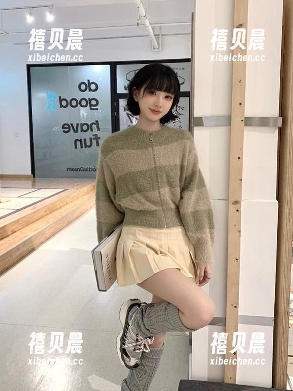 黑料91 “黑料91”视频带我穿梭,仿佛置身于一场疯狂的派对现场
