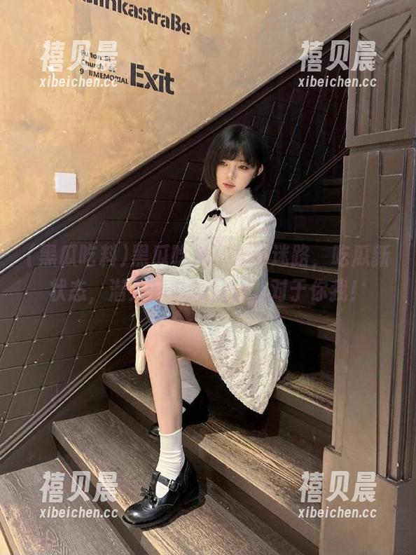 黑瓜吃料 黑瓜吃料:永不迷路,吃瓜新状态,潜入精彩纷呈的,对于你我!