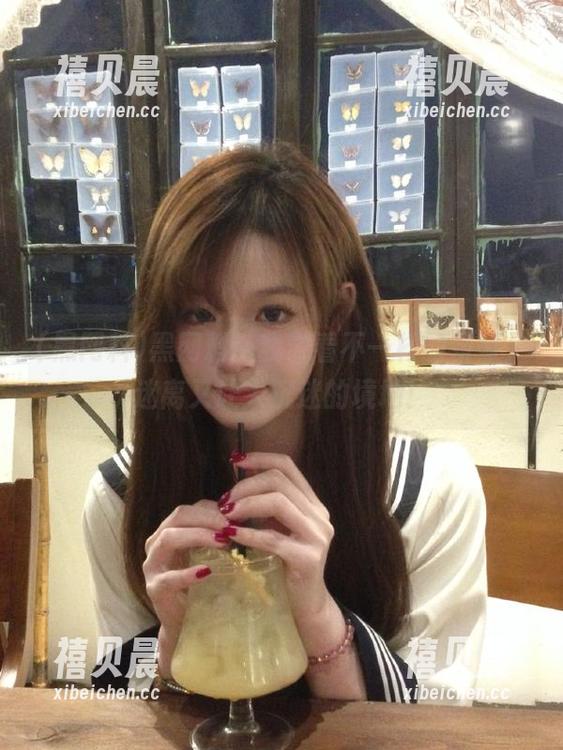 黑网料带我观看不一样的景象，迷离又让人沉迷的境地！